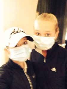 Jessica Korda poses with Jodi Ewart